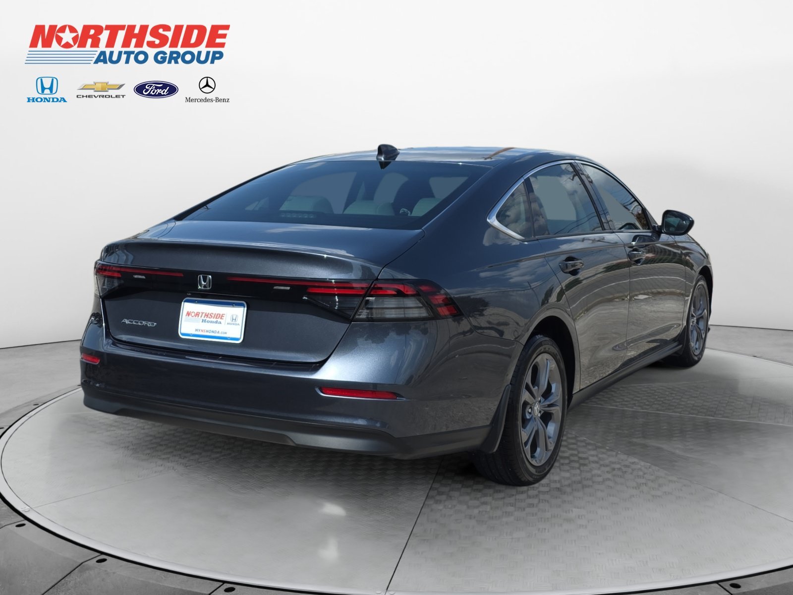 Used 2024 Meteorite Gray Metallic Honda EX image 7