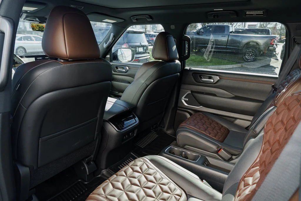 New 2026 Aspen White TriCoat Nissan Platinum image 24