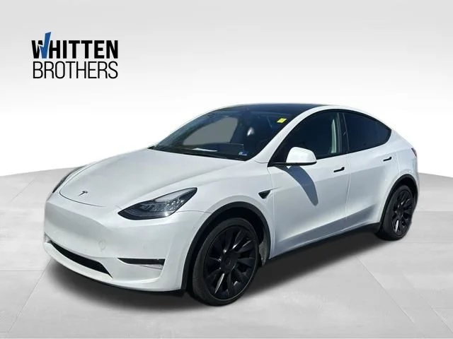 2022 Tesla Model Y Long Range Dual Motor All-Wheel Drive's photo