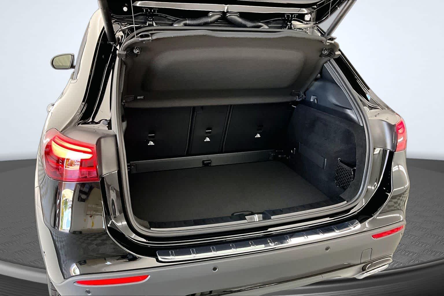 New 2026 Cosmos Black Metallic Mercedes-Benz GLA 250 image 19