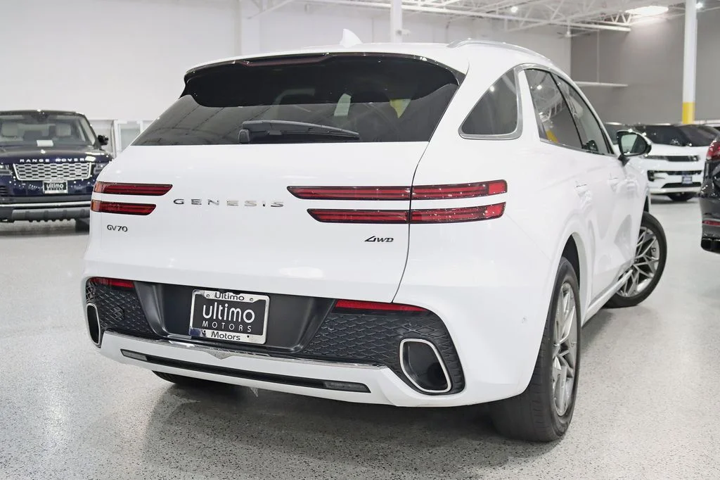 2023 Genesis GV70 2.5T