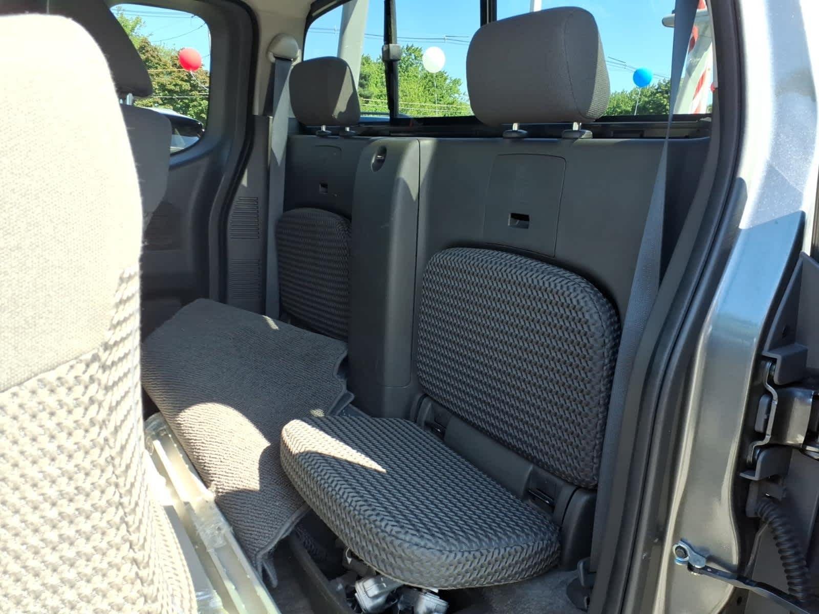 Certified Used 2017 Gun Metallic Nissan SV V6 image 12