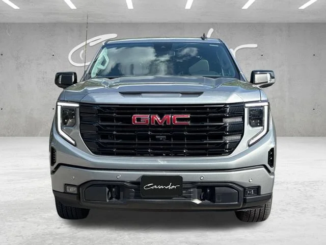Used 2024 Sterling Metallic GMC Elevation image 19
