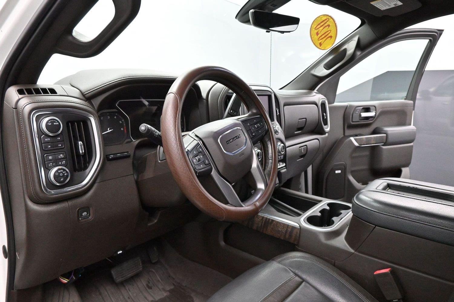 Used 2020 White Frost Tricoat GMC Denali image 16