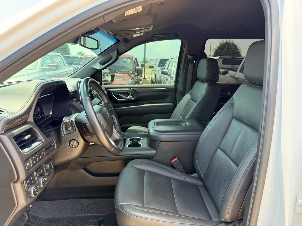 Used 2022 Summit White Chevrolet Z71 image 12
