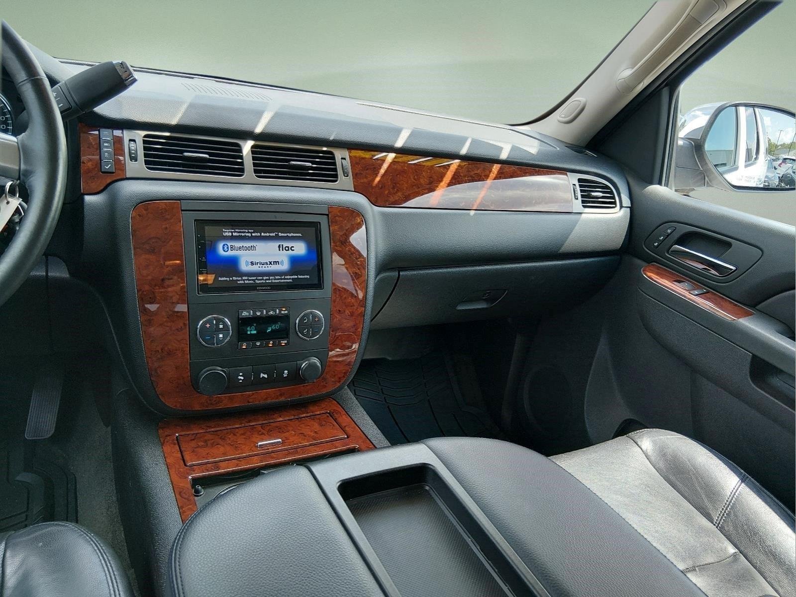 Used 2013 Summit White Chevrolet LTZ image 17