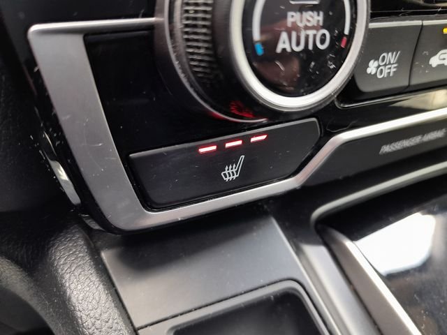 Used 2018  Honda Touring image 25