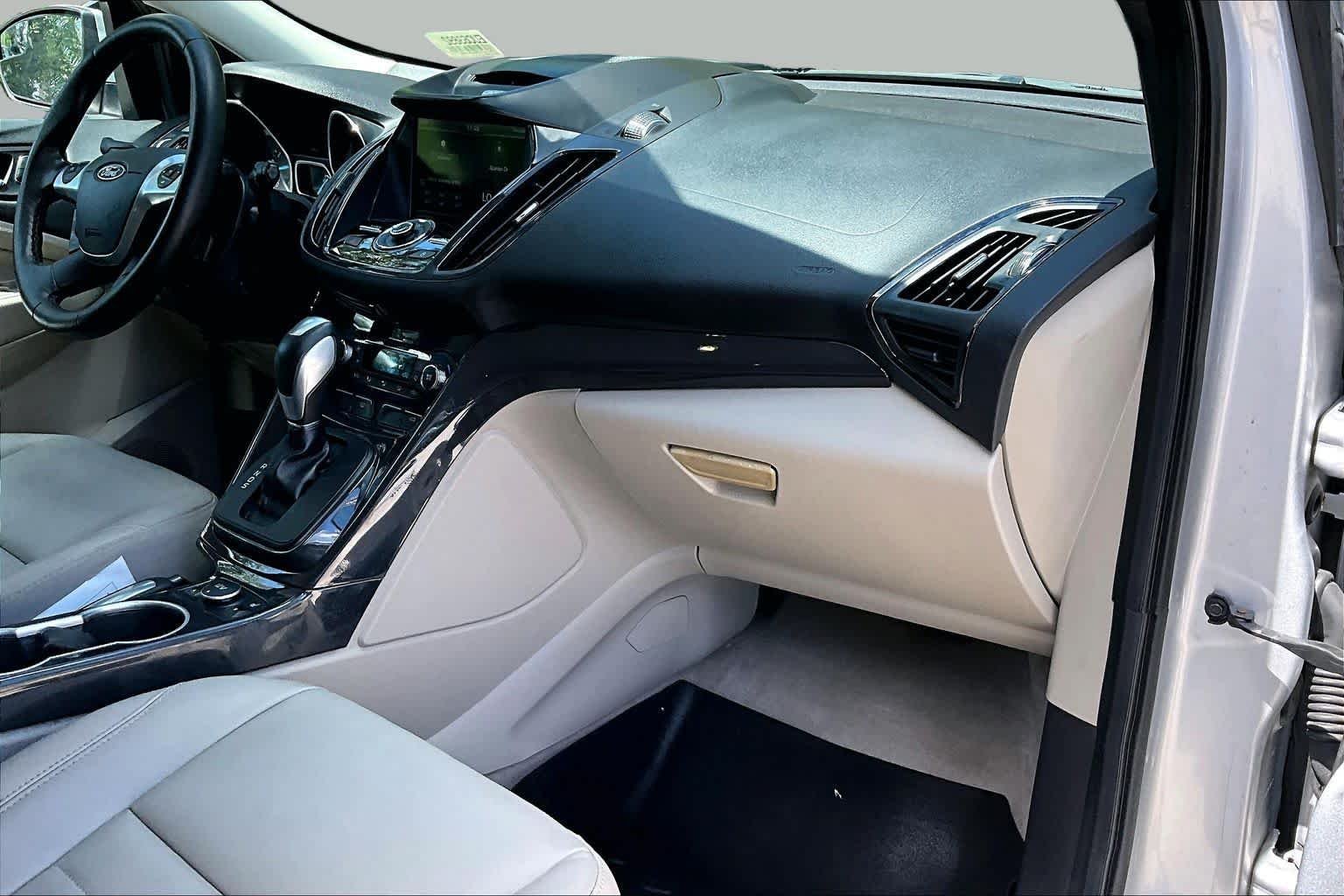 Used 2014 Ingot Silver Metallic Ford Titanium image 19