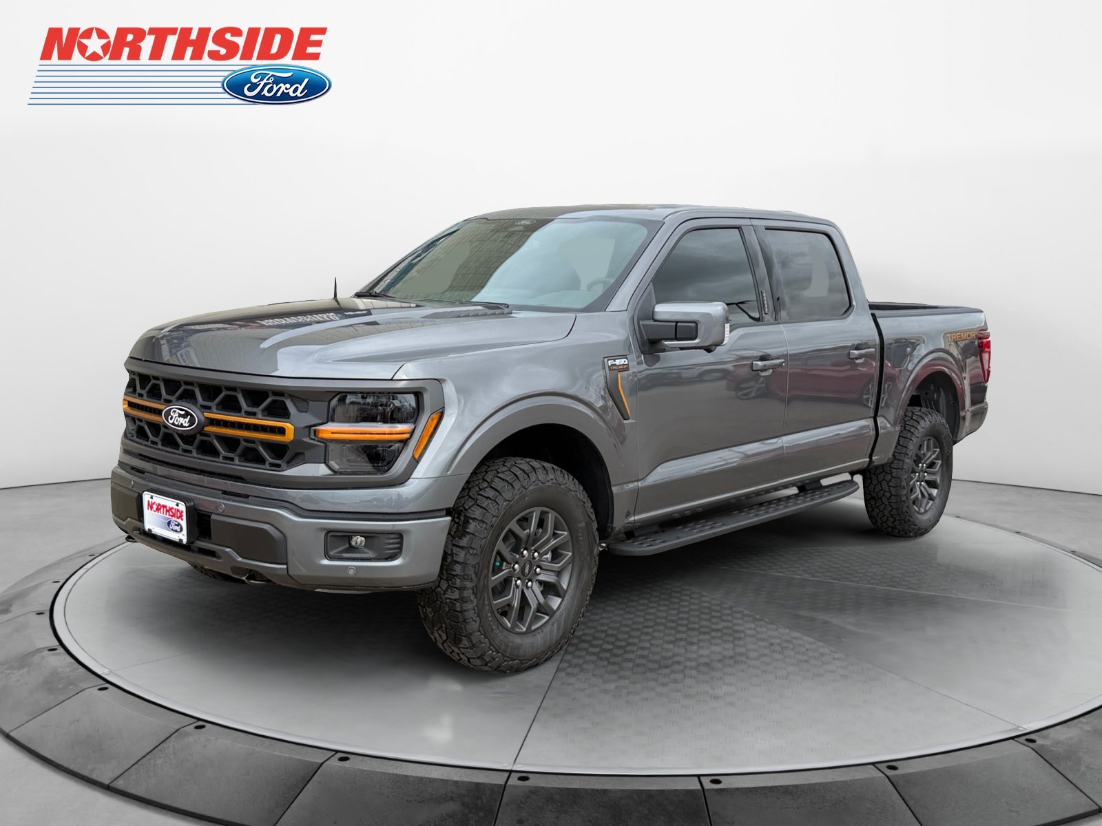 New 2026 Carbonized Gray Metallic Ford Tremor image 3