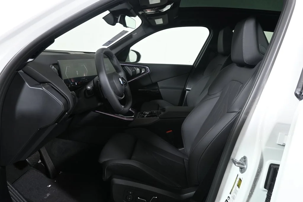 New 2026 White BMW 30 xDrive image 3