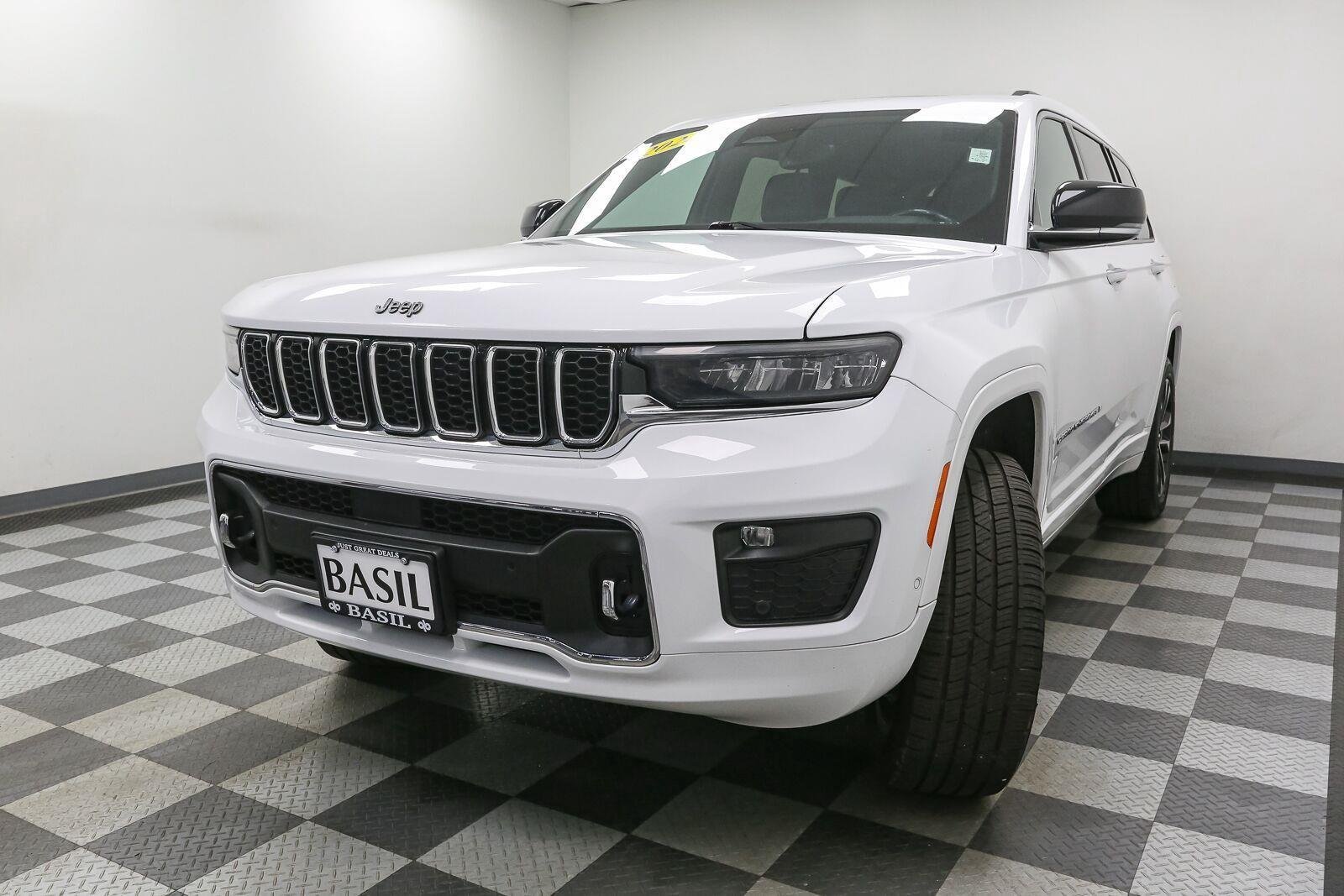 Used 2022 Bright White Clearcoat Jeep Overland image 4