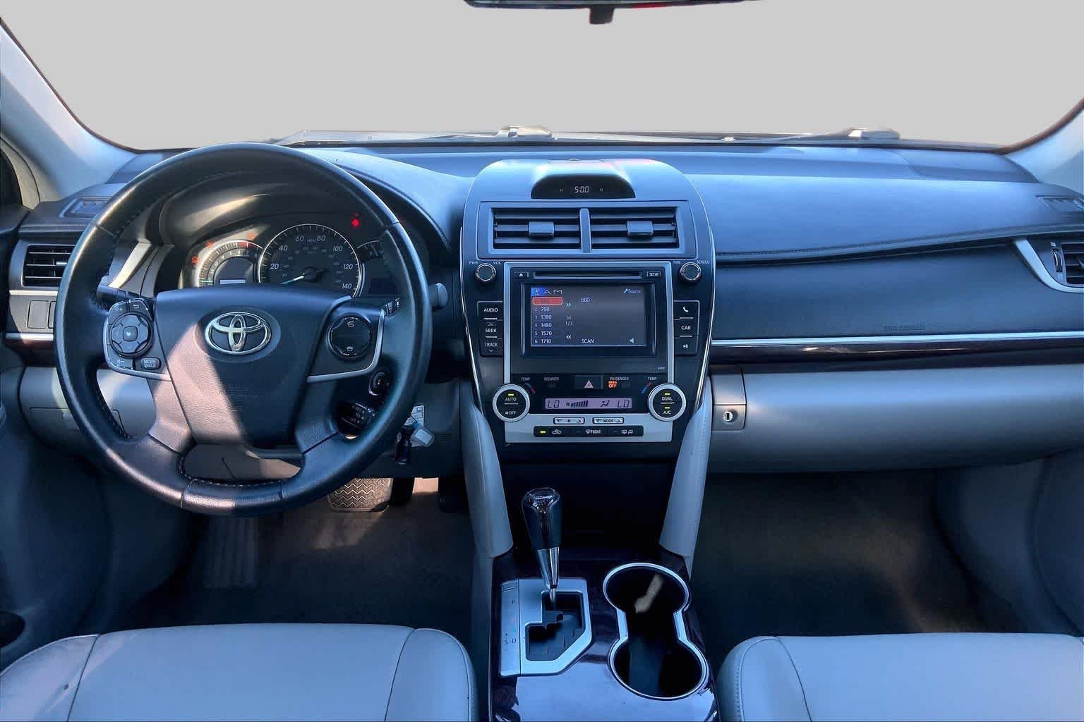 Used 2012 Magnetic Gray Metallic Toyota XLE image 14