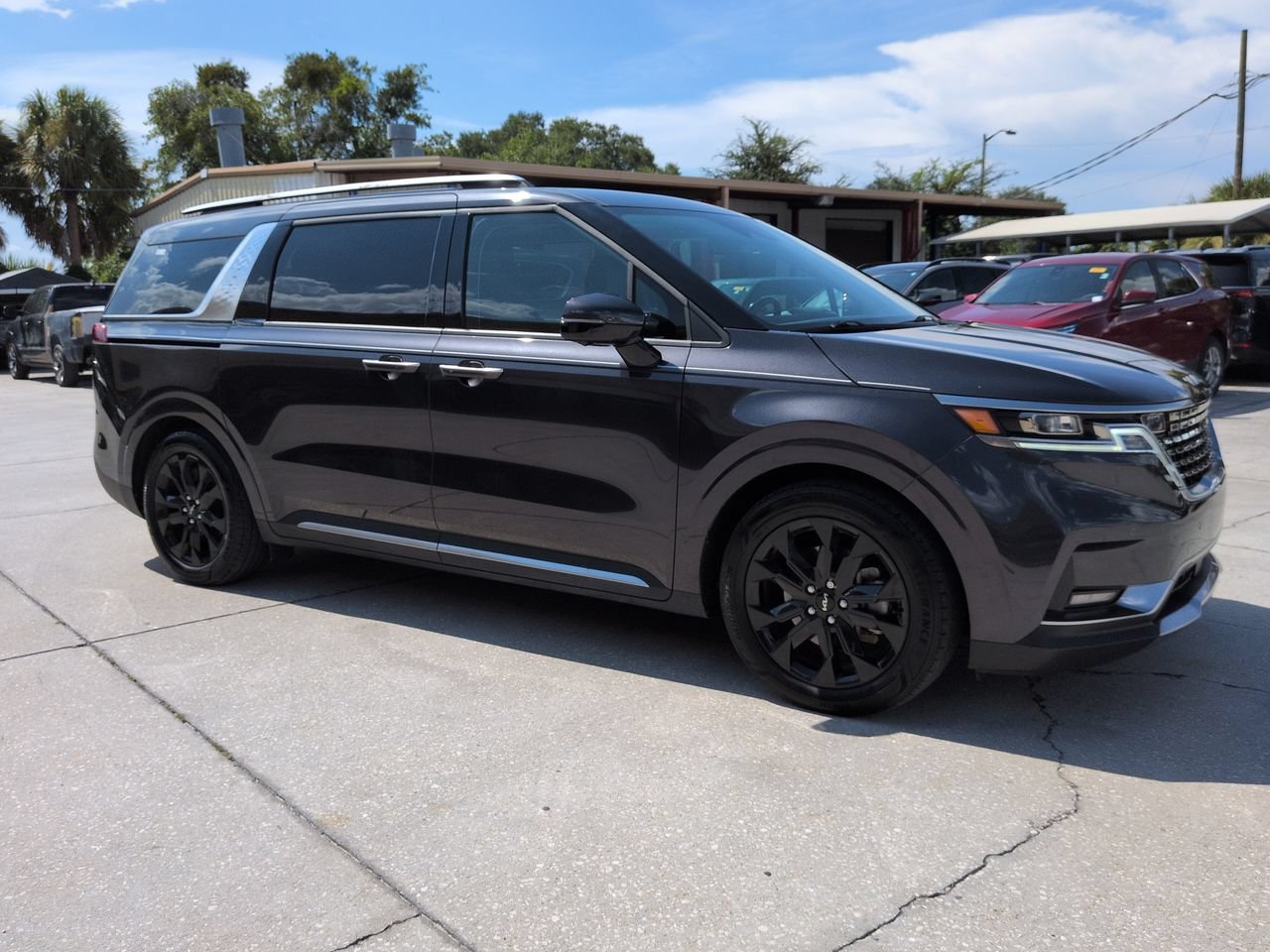 Certified Used 2024 Panthera Metal Kia SX Prestige image 2
