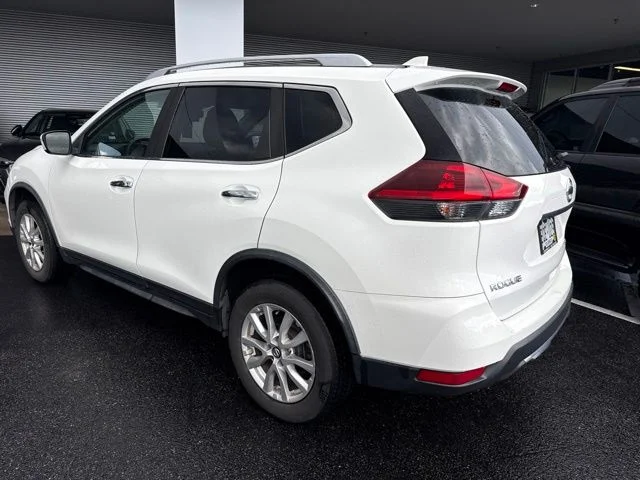Used 2020 White Nissan S image 3