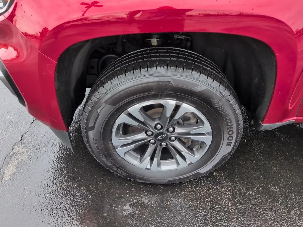 Used 2022 Red Chevrolet Z71 image 14