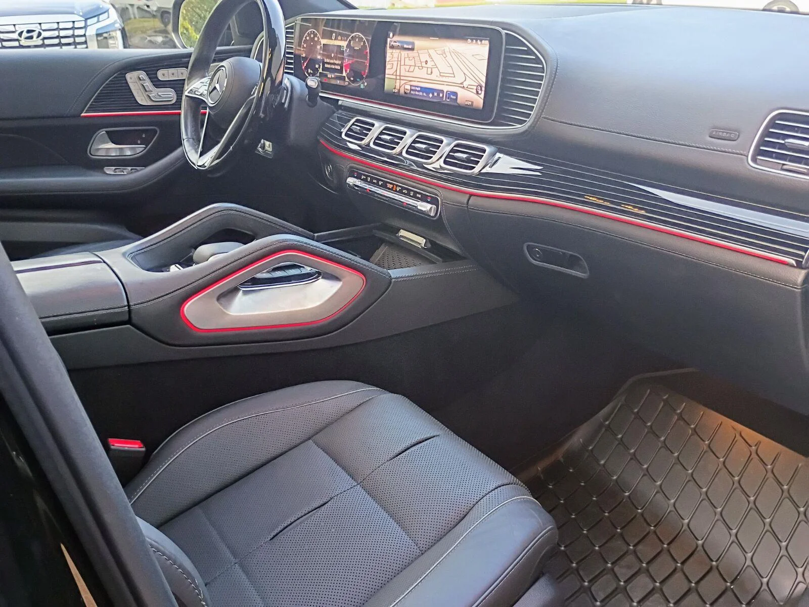 Used 2024 Black Mercedes-Benz GLE 450 image 15
