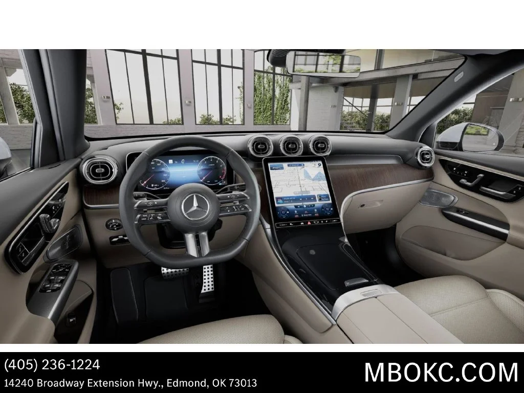 Used 2027 Polar White Mercedes-Benz GLC 300 image 3