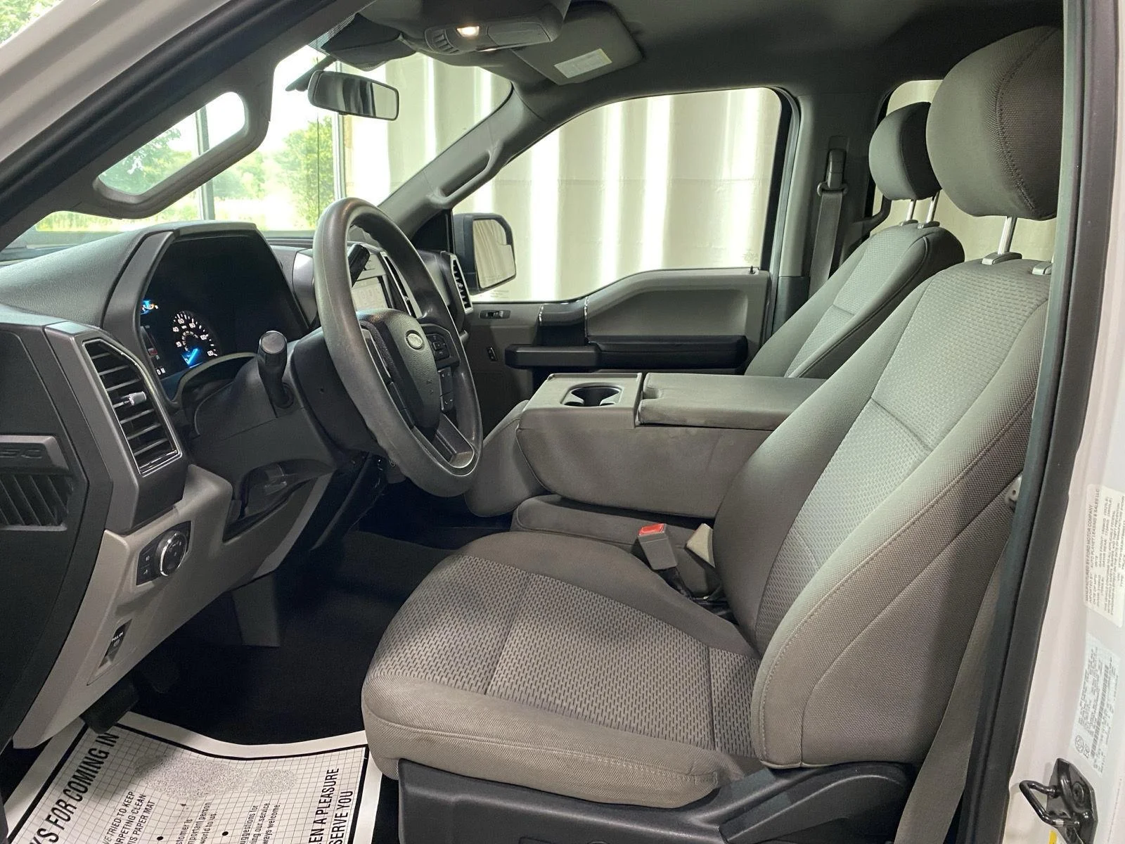 Used 2019 Oxford White Ford XLT image 15