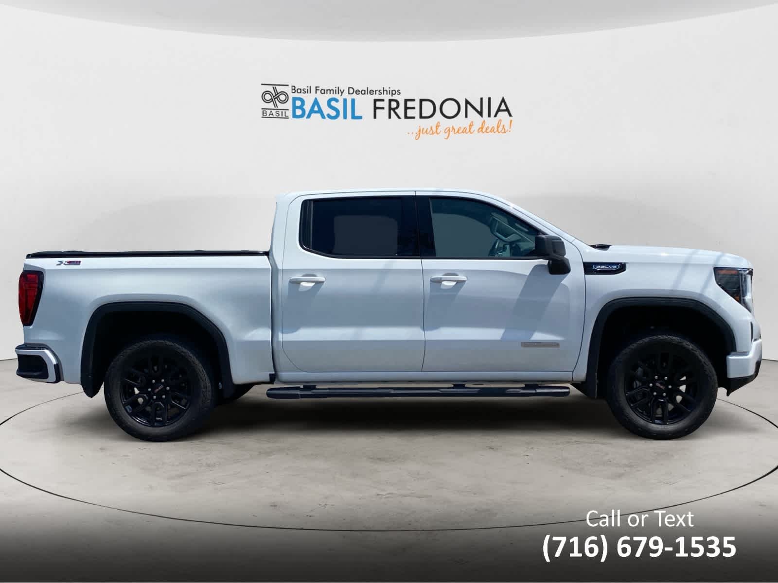 Used 2024 Summit White GMC Elevation image 3
