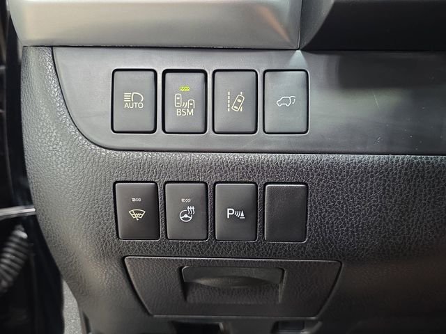 Used 2016 Black Toyota Limited Platinum V6 image 25