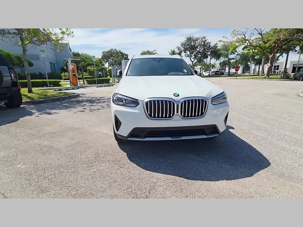Used 2023 Alpine White BMW xDrive30i image 50