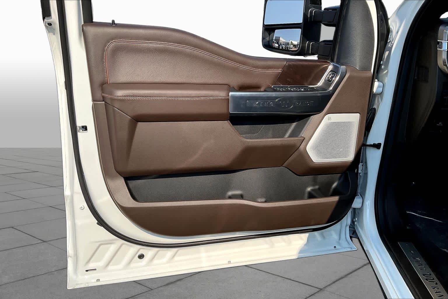 New 2026 Star White Metallic Tri-Coat Ford F-250® King Ranch® image 10