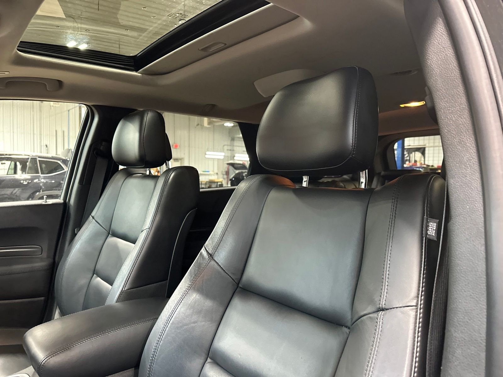 Used 2019 Black Dodge Citadel image 12
