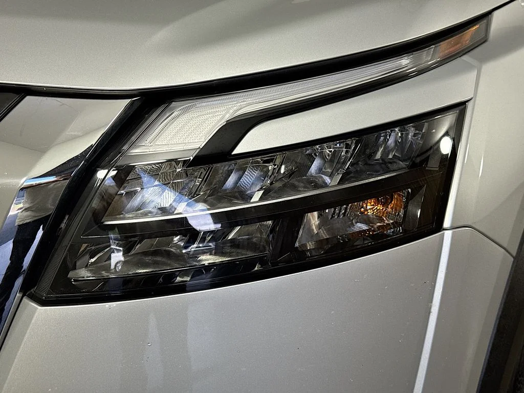 Used 2024 Silver Nissan SV image 38