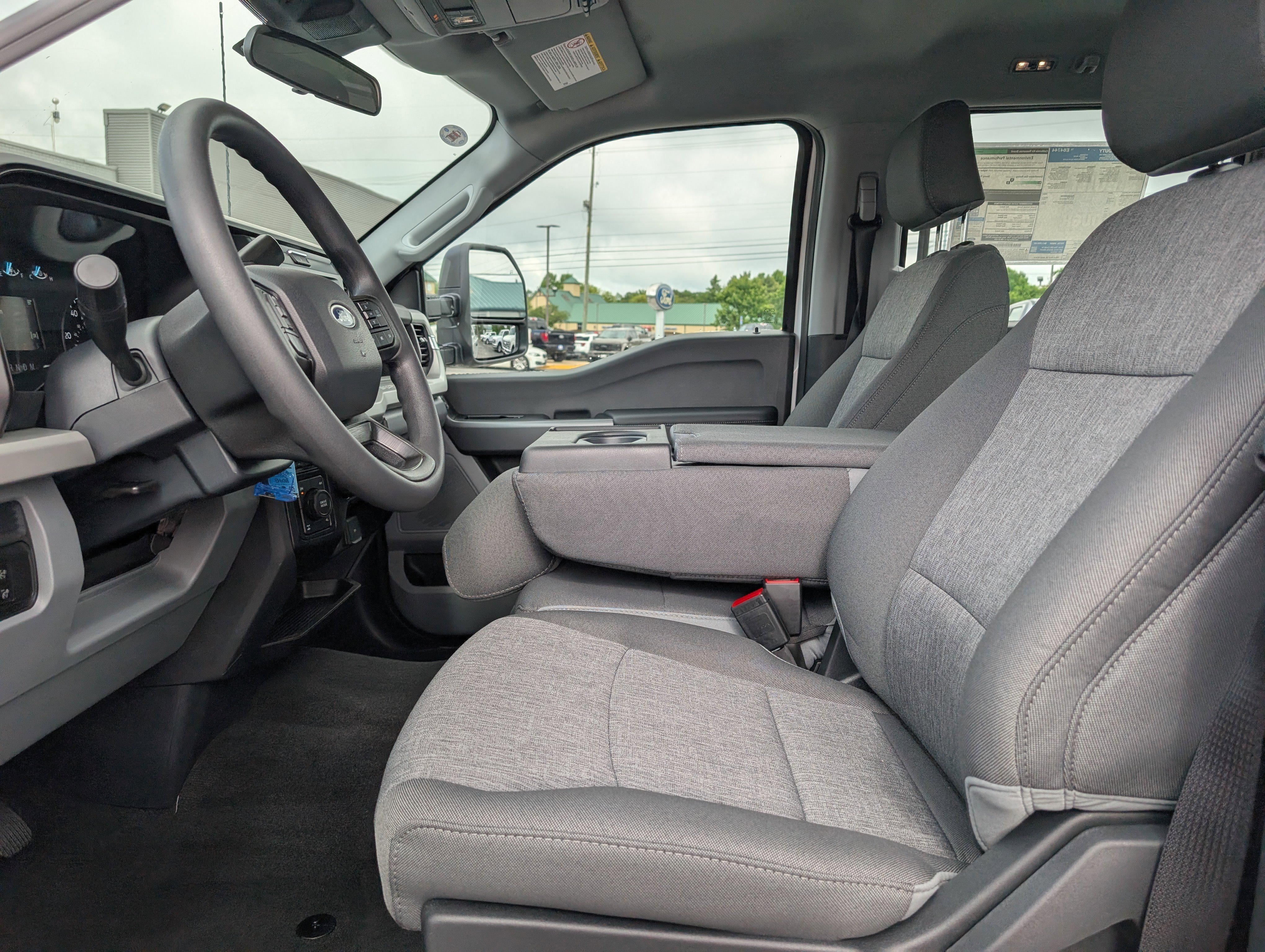 New 2026 OXFORD WHITE FORD XL image 18