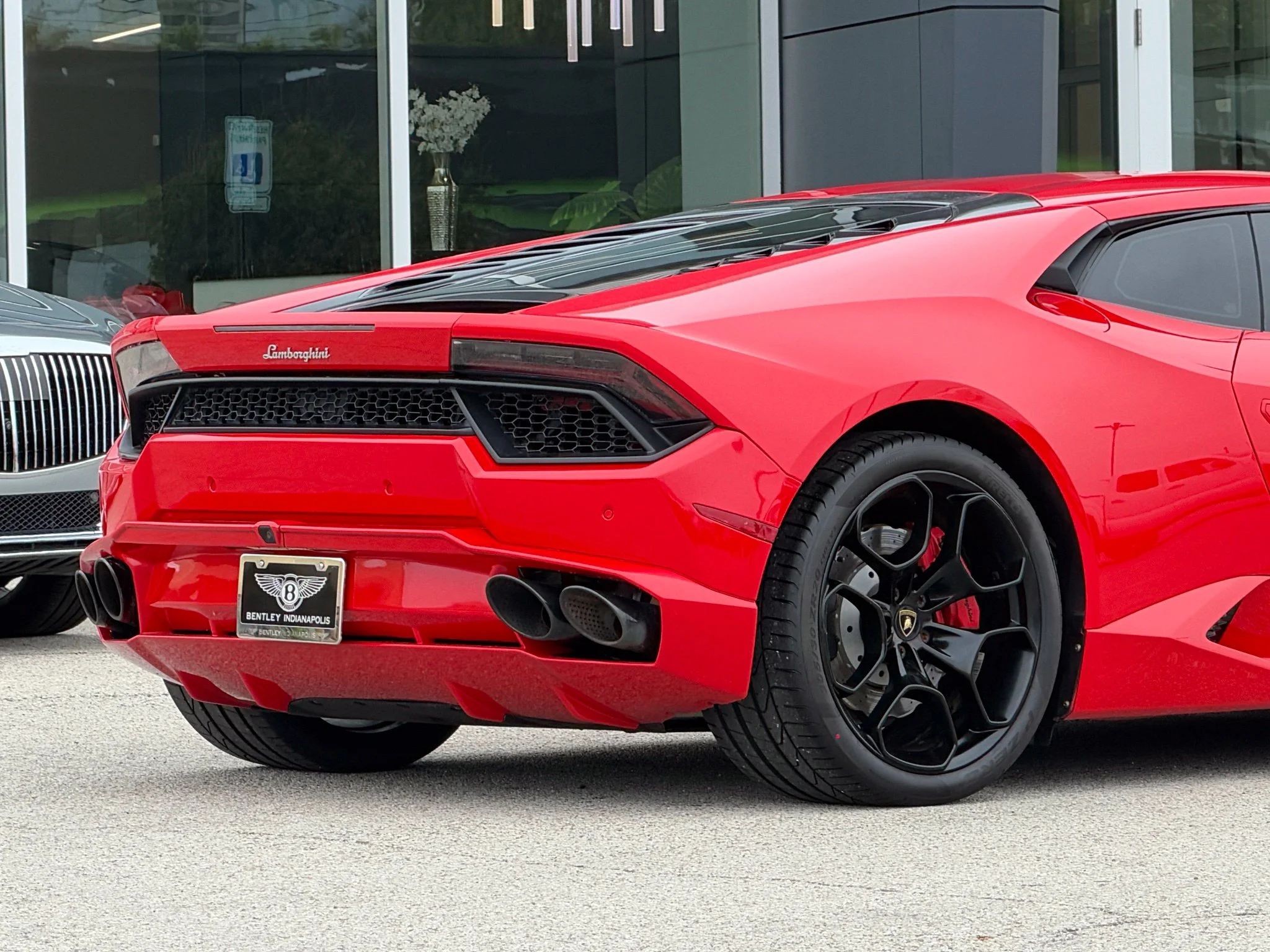 Used 2016 Red Lamborghini LP580-2 image 11