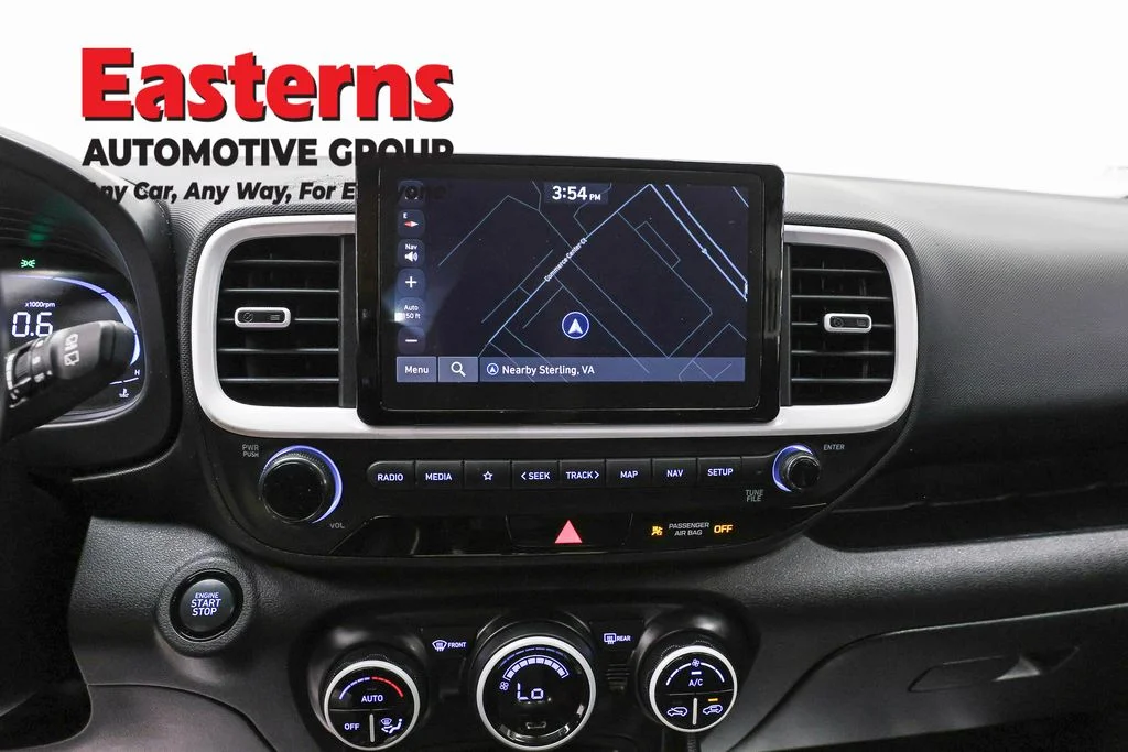 Used 2025 White Hyundai Limited image 11