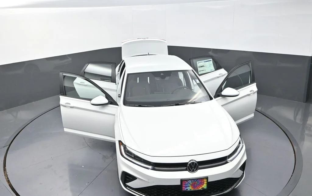 Used 2026 White Volkswagen 1.5T Sport image 31