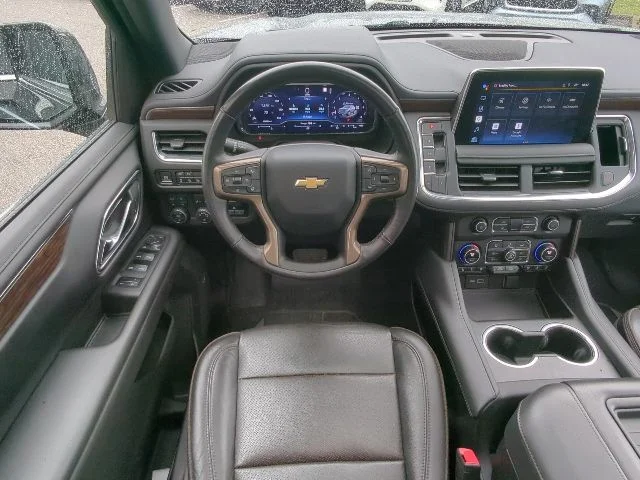 Used 2022 Black Chevrolet High Country image 8