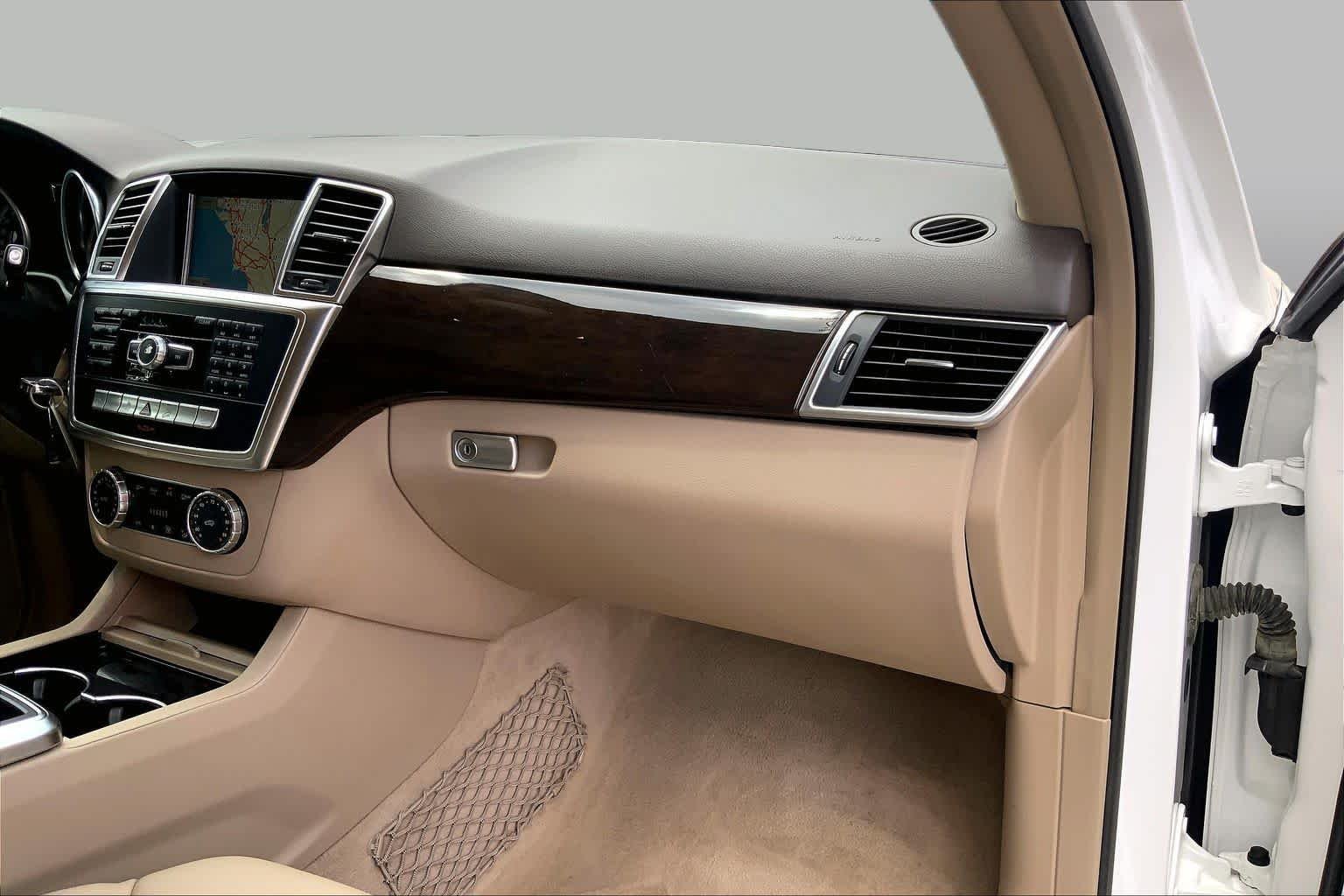 Used 2015 Polar White Mercedes-Benz ML 350 image 18