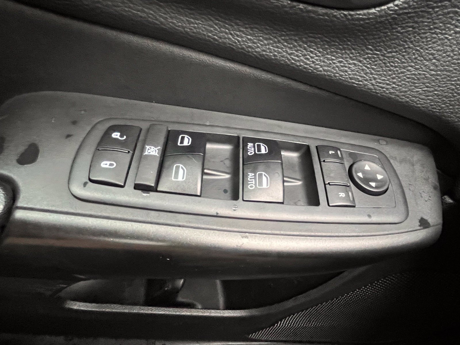 Used 2019 Black Jeep Trailhawk image 13