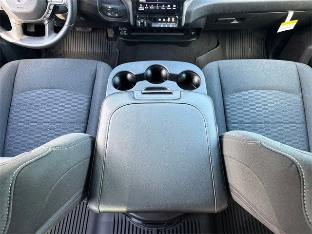 2025 RAM 2500 Tradesman - Photo 18