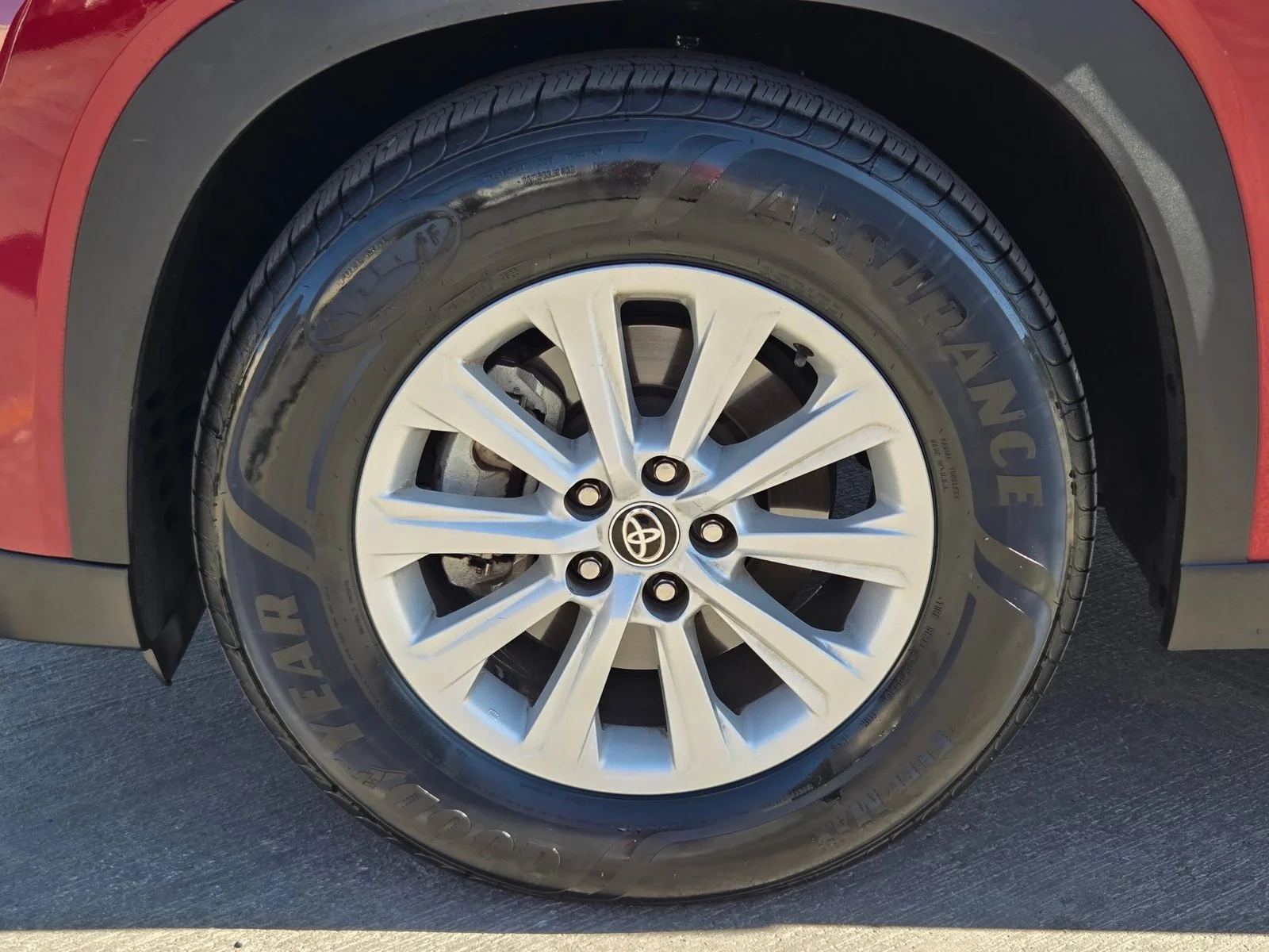 Used 2024 Ruby Flare Pearl Toyota XLE image 22