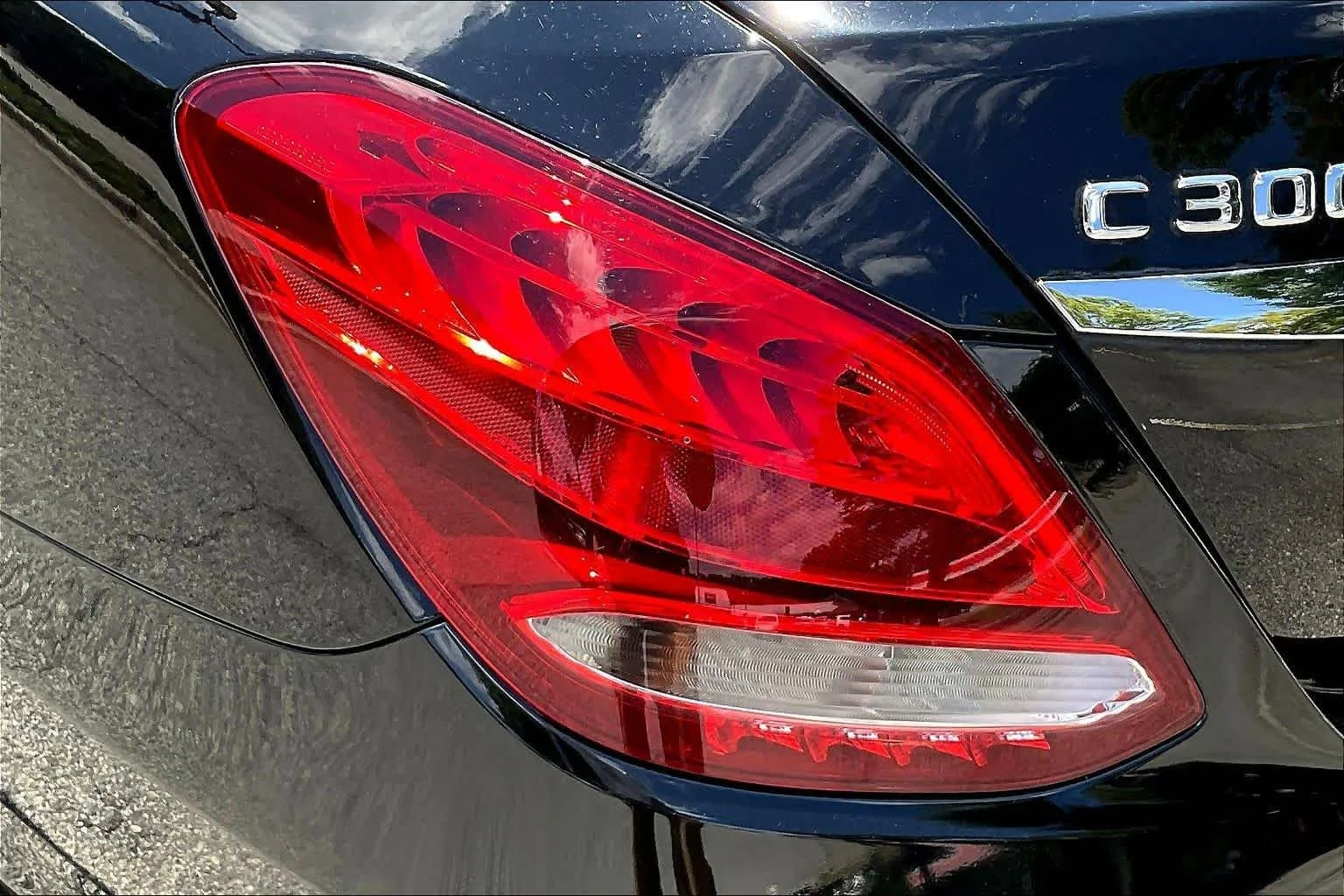 Used 2015 Obsidian Black Metallic Mercedes-Benz C 300 image 53