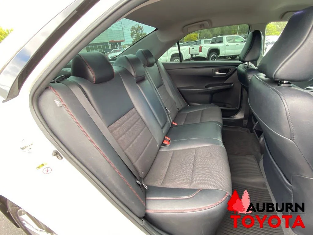 Used 2017 Ice Cap Toyota SE image 16