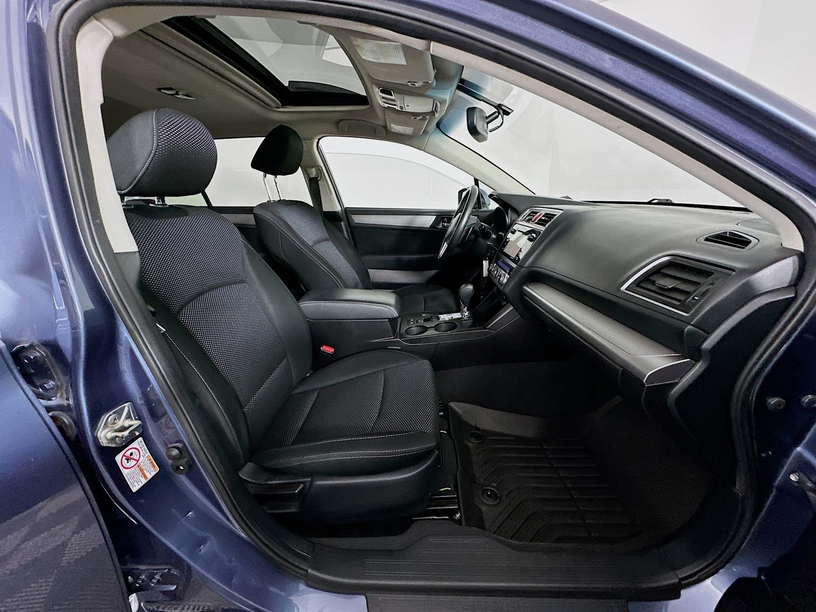 Used 2015 Twilight Blue Metallic Subaru 2.5i Premium image 28