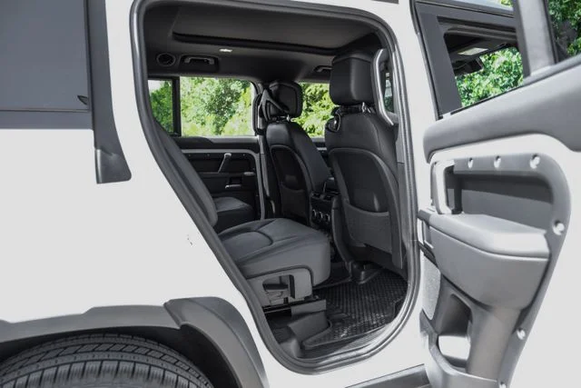 New 2026 White Land Rover S image 46