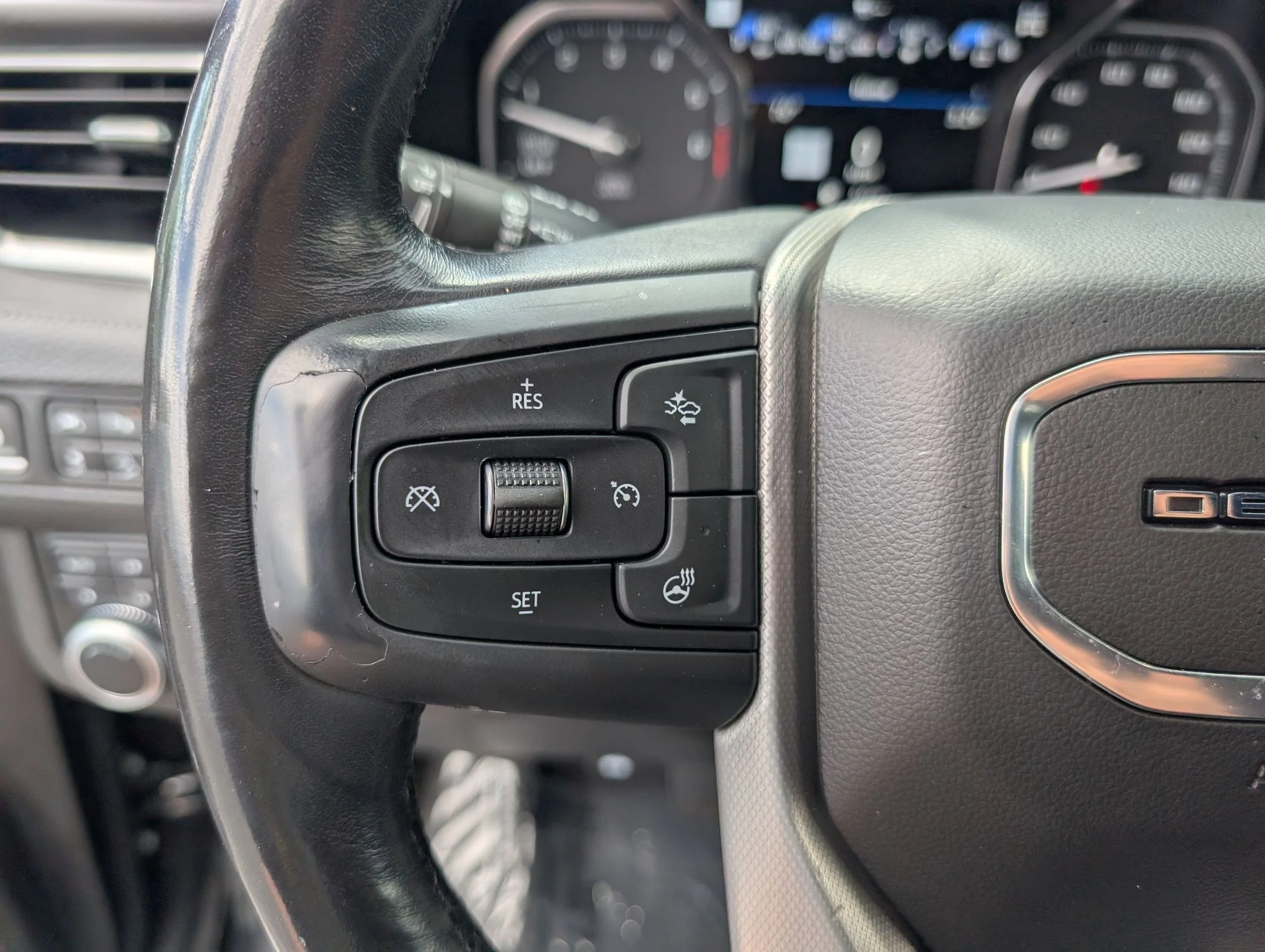 2021 GMC Yukon XL Denali - Photo 17