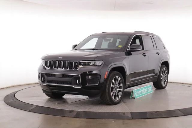 Used 2025 Black Jeep Overland image 10
