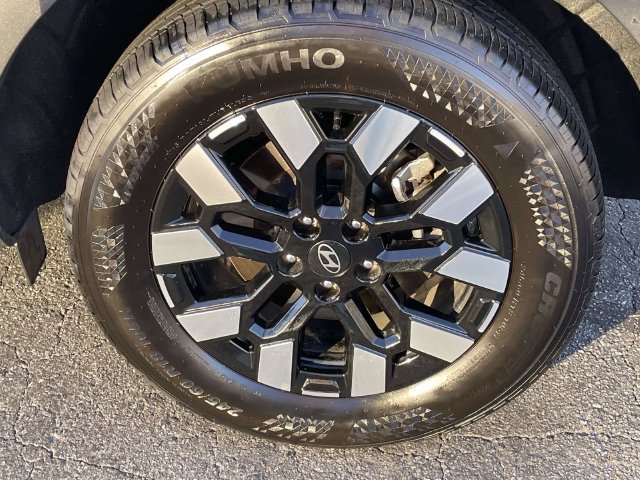 Certified Used 2025 Sage Hyundai SEL image 9