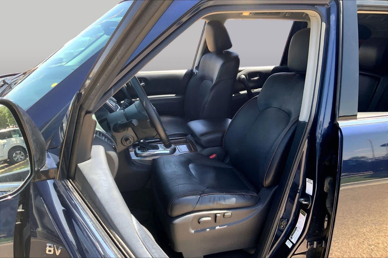 Used 2020 Hermosa Blue Pearl Nissan SL image 7