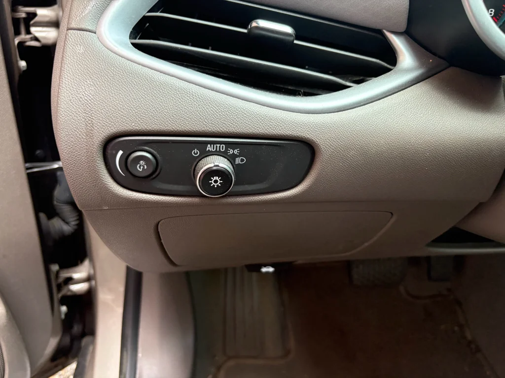 Used 2023 Gray Metallic Chevrolet LT image 29