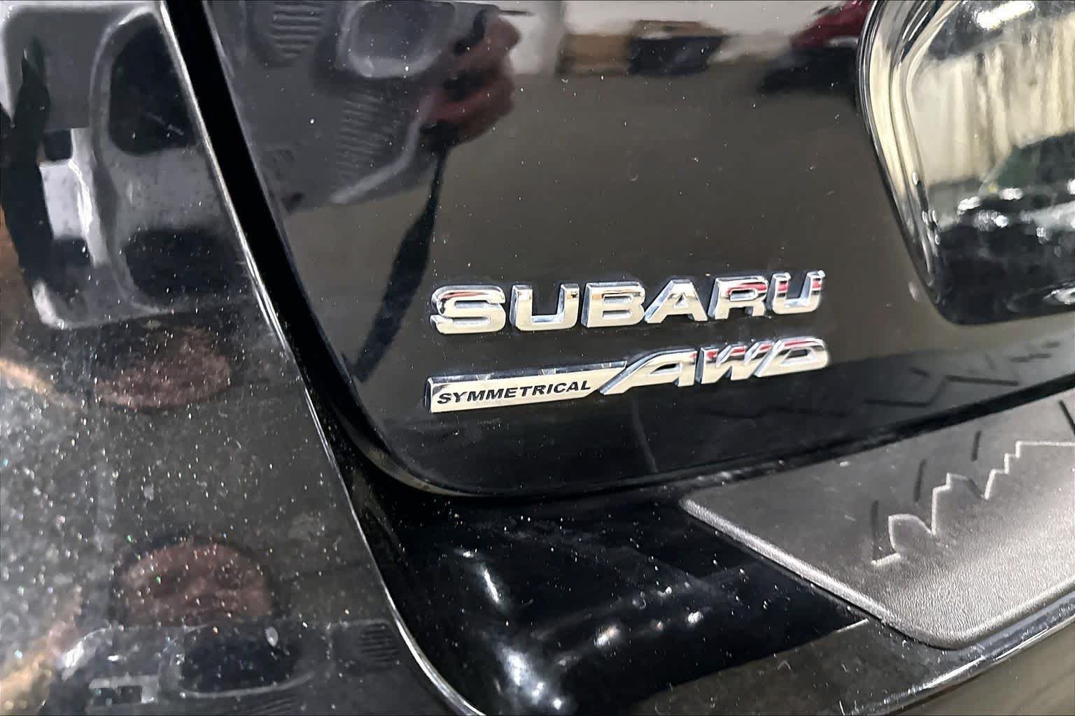 Used 2024 Crystal Black Silica Subaru Limited image 31