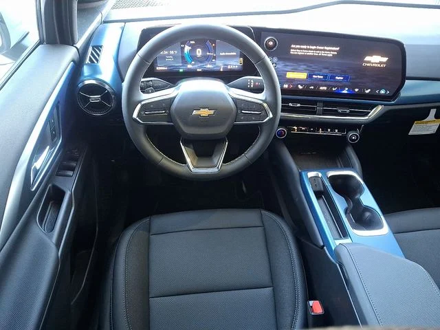 New 2026 White Chevrolet LT image 10