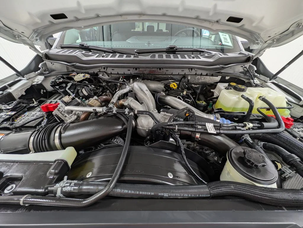 Used 2025 Avalanche Ford Lariat image 32