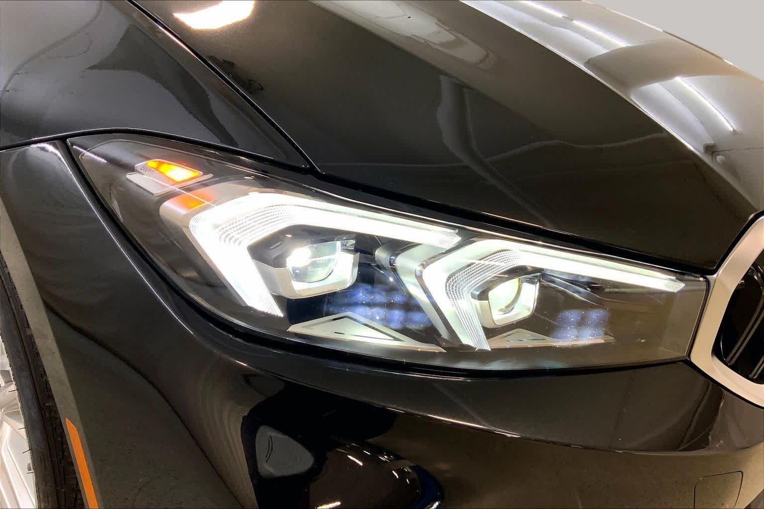 Used 2024 Black Sapphire Metallic BMW 330i xDrive image 27